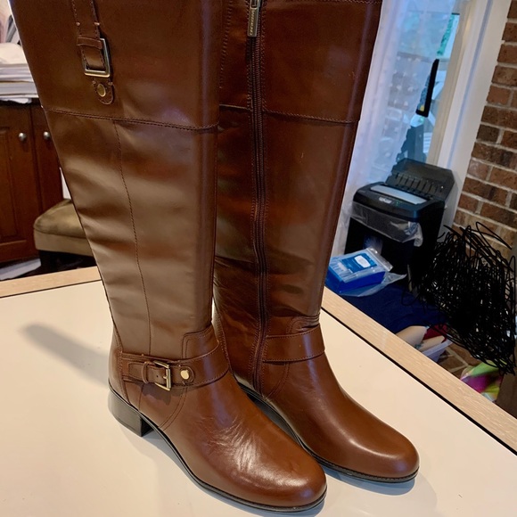 Brand New Leather Bandolino Boots Wide 